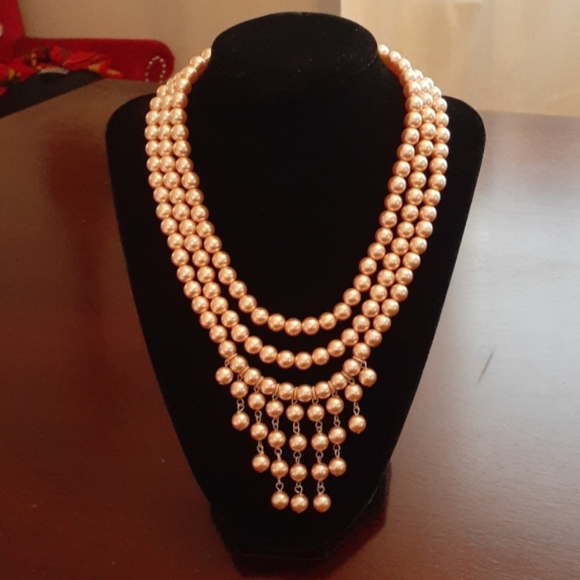 Jewelry - NEW!!! triple strand cream color Pearl necklace